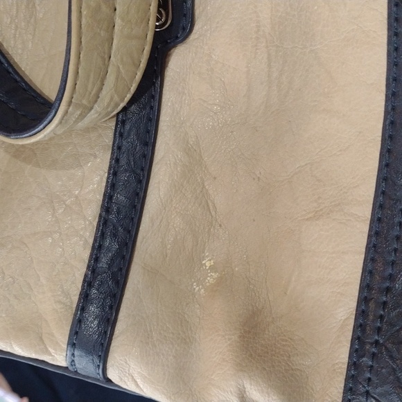 STONE MOUNTAIN LEATHER Shoulder Bag Navy Cream - Picture 16 of 16